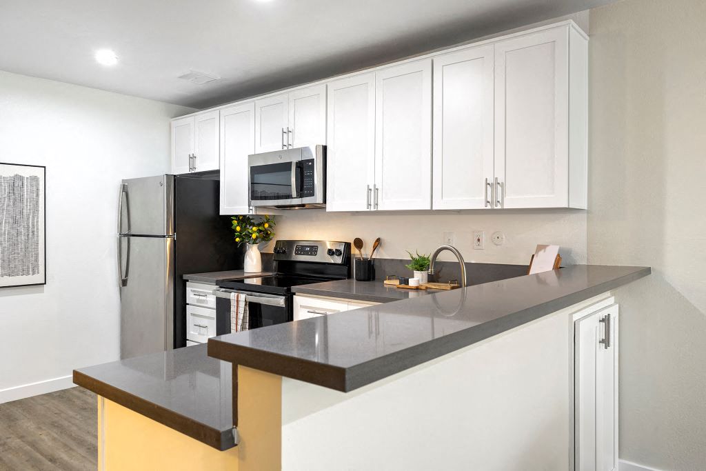 The Reserve At Warner Center